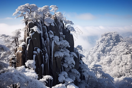 白雪皑皑的雪山图片