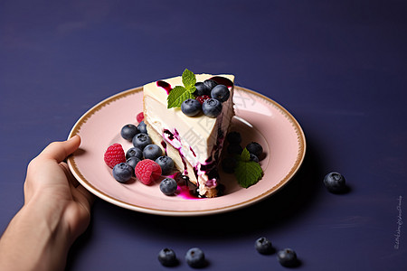 精美蓝莓芝士蛋糕图片