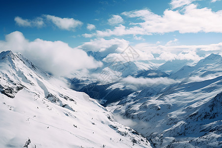 壮观风景白雪飘落的雪山背景