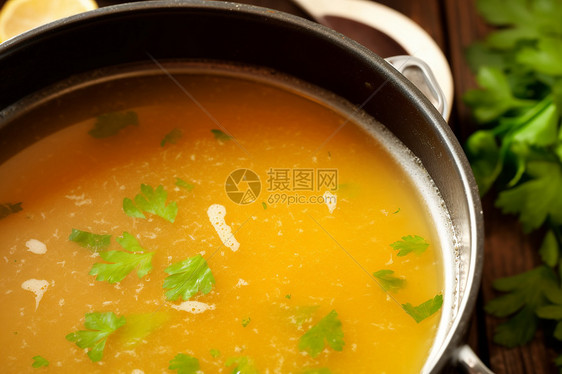 锅里的浓汤食物图片