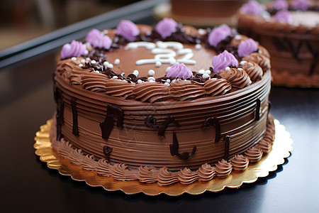 精致的巧克力奶油蛋糕图片
