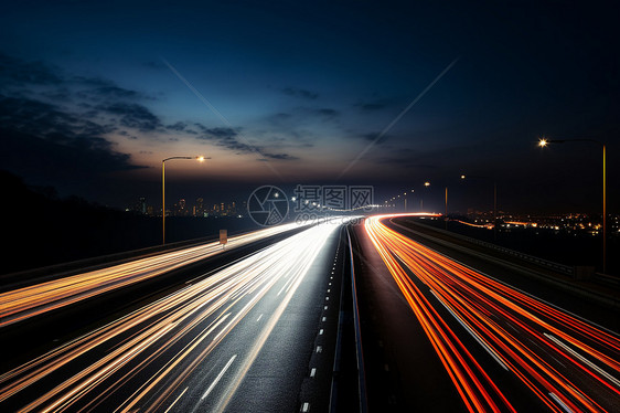 夜晚的汽车道路图片