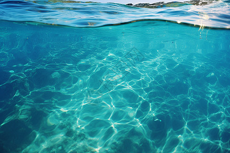 夏季清澈的海水图片