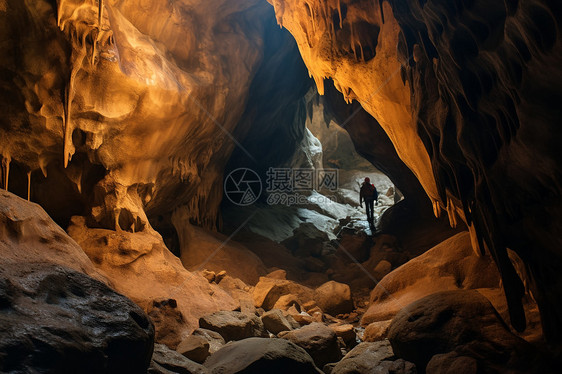 地下深邃的洞穴图片