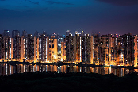 灯火辉煌的新天地背景图片