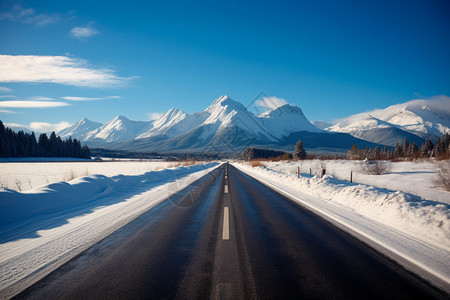 公路雪山的风景背景图片