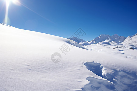 一片白茫茫的雪景图片