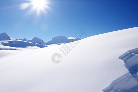 高原中美观的雪山图片