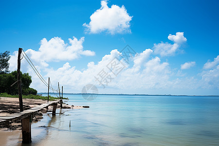 蔚蓝海水的度假海滩景观图片