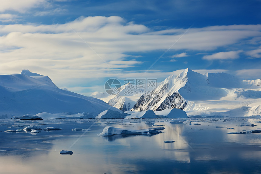 冰山上的蓝天图片
