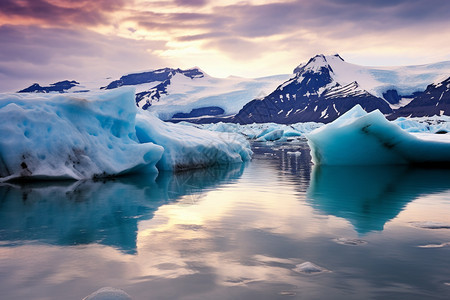 美丽的日落冰山图片