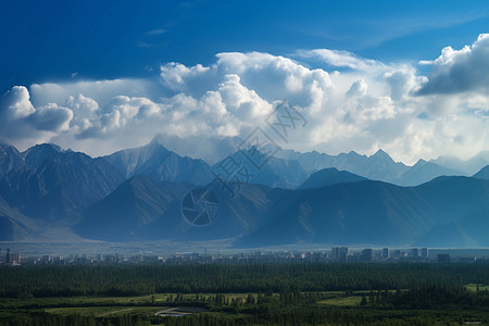 云雾缥缈的山脉背景图片