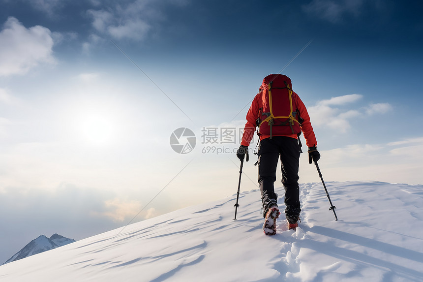 户外雪山冒险者图片