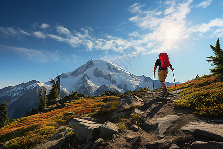 山中独处山中的登山爱好者背景