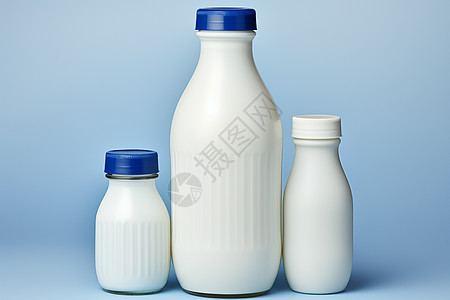 白色牛奶瓶图片