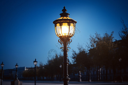 城市街区照明的路灯背景图片