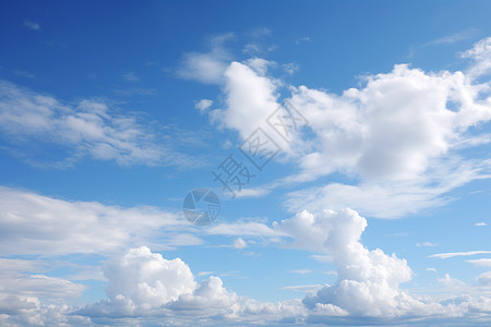 白白的云彩和蓝蓝的天空图片