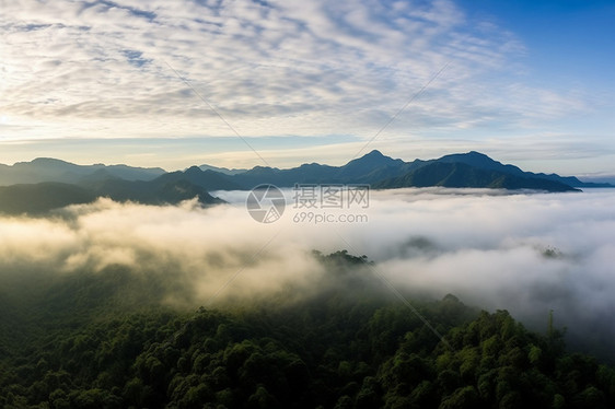 山脉云海图片