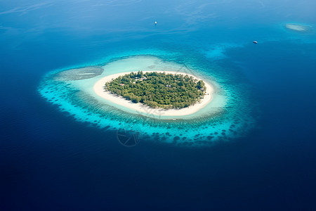 海上孤独的海岛图片