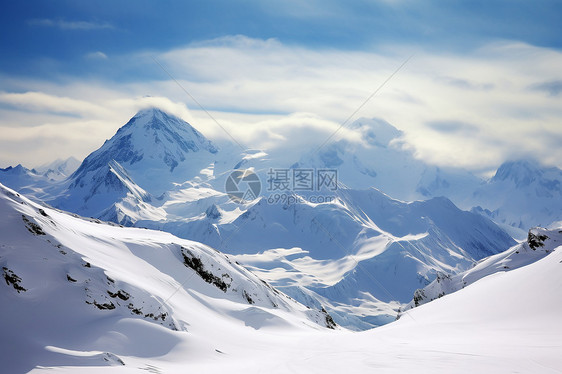 壮丽的雪山风景图片