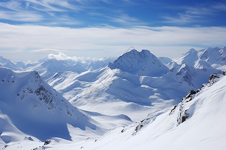 户外美丽的雪山图片