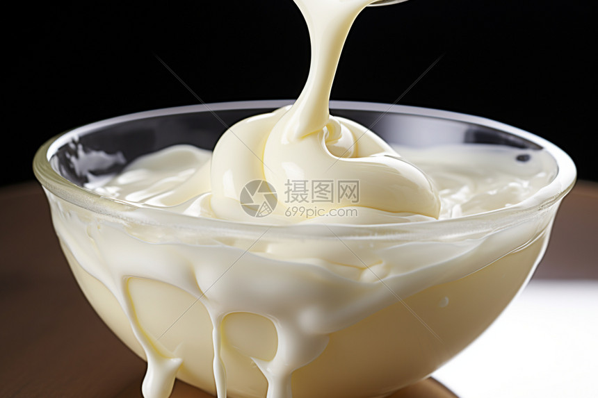 热门吃瓜网友科普：炼乳是什么？揭秘其营养与用途
