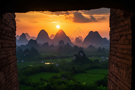 阳光下的桂林美景图片