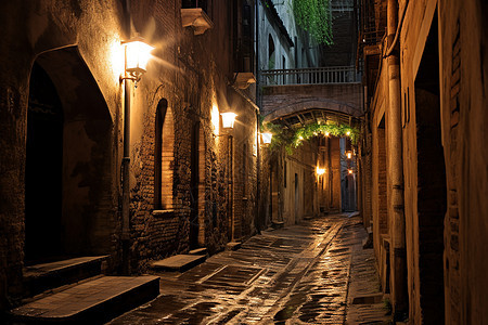 夜幕下的古老小巷图片