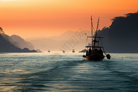 宁静海岛上的渔船呈现的美景图片