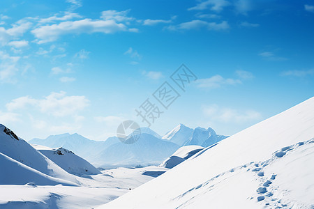 冰雪皑皑的大山图片