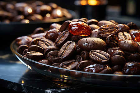 冷色调下的咖啡豆背景图片
