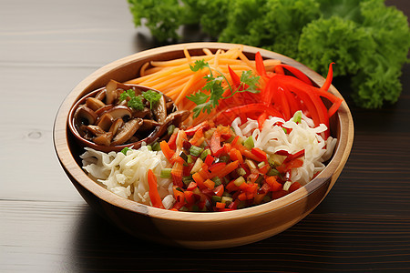 一碗腌制辣椒和萝卜的蔬菜图片