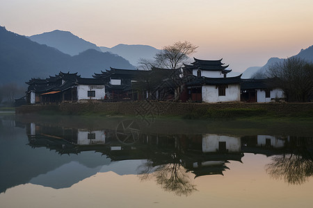 湖泊及远处的建筑背景图片