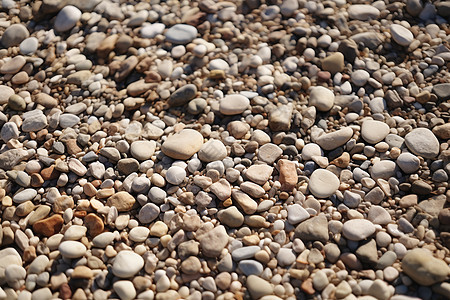 沙滩上的岩石堆图片