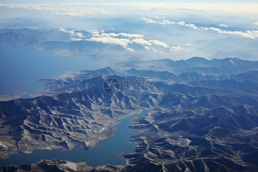 山脉的鸟瞰图片