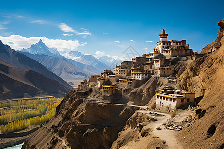 佛教背景山村中的河谷背景