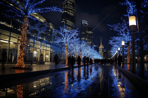 庆祝圣诞节的城市灯光装饰图片