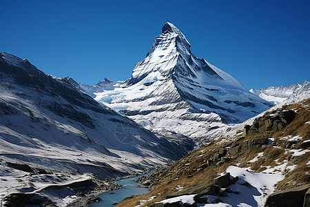 欧洲雪山画图片