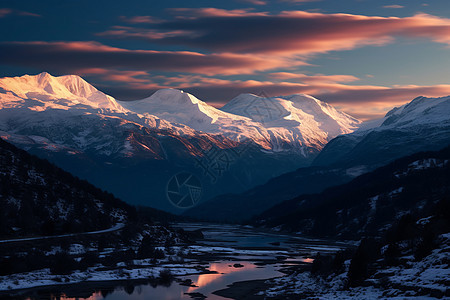 雪山上的美景图片