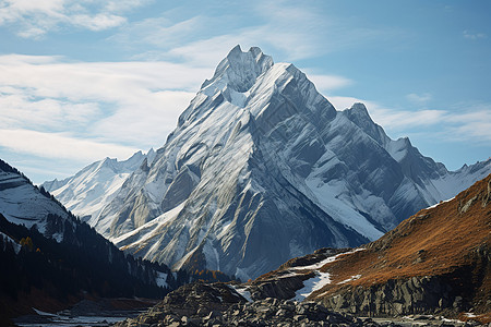 户外的雪山图片