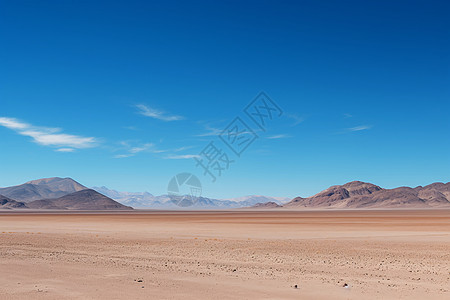 沙漠公路孤独的在旷野与蓝天白云背景