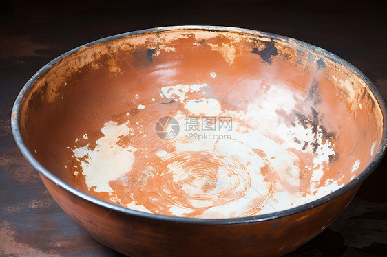 铁锅中的白色污渍图片