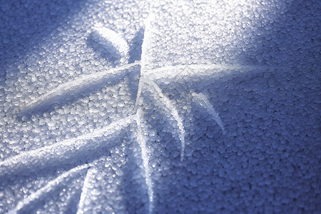 窗户影子雪地上的水晶背景