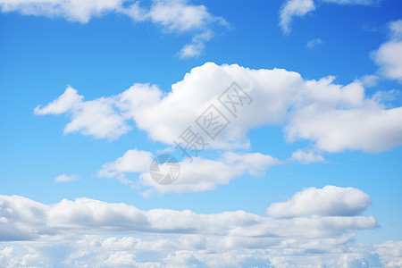 蓝天中的朵朵白云图片