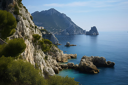 海岸边的山峰图片