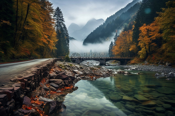 秋季静谧的山间河流景观图片
