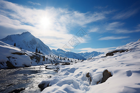 美丽的雪山山脉图片