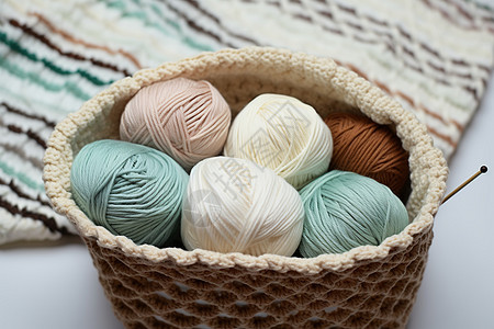 柔软的手工纺织羊毛球图片