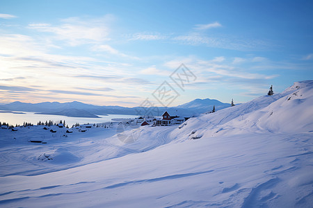 冬季雪后辽阔的山间景观图片