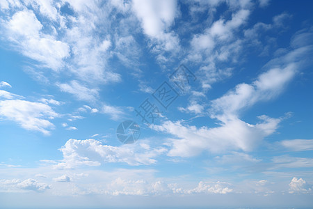 碧蓝天空里的卷层云图片